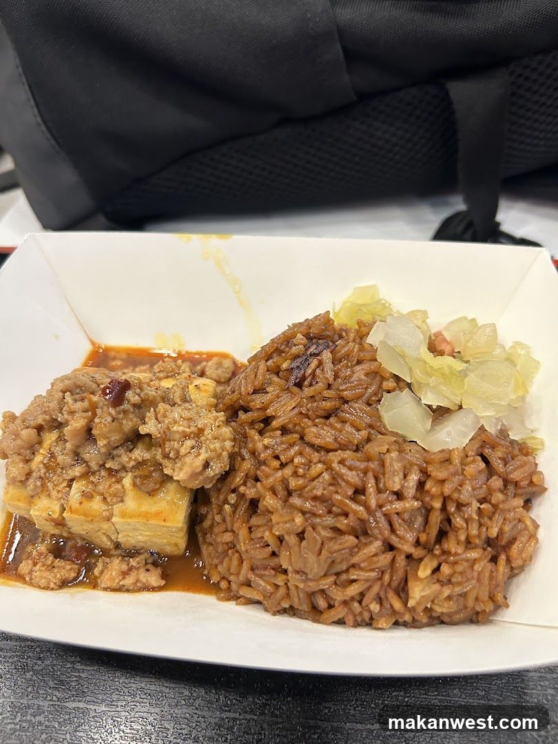 Meat Rice Bowl with Tofu and Pickled Vegetables