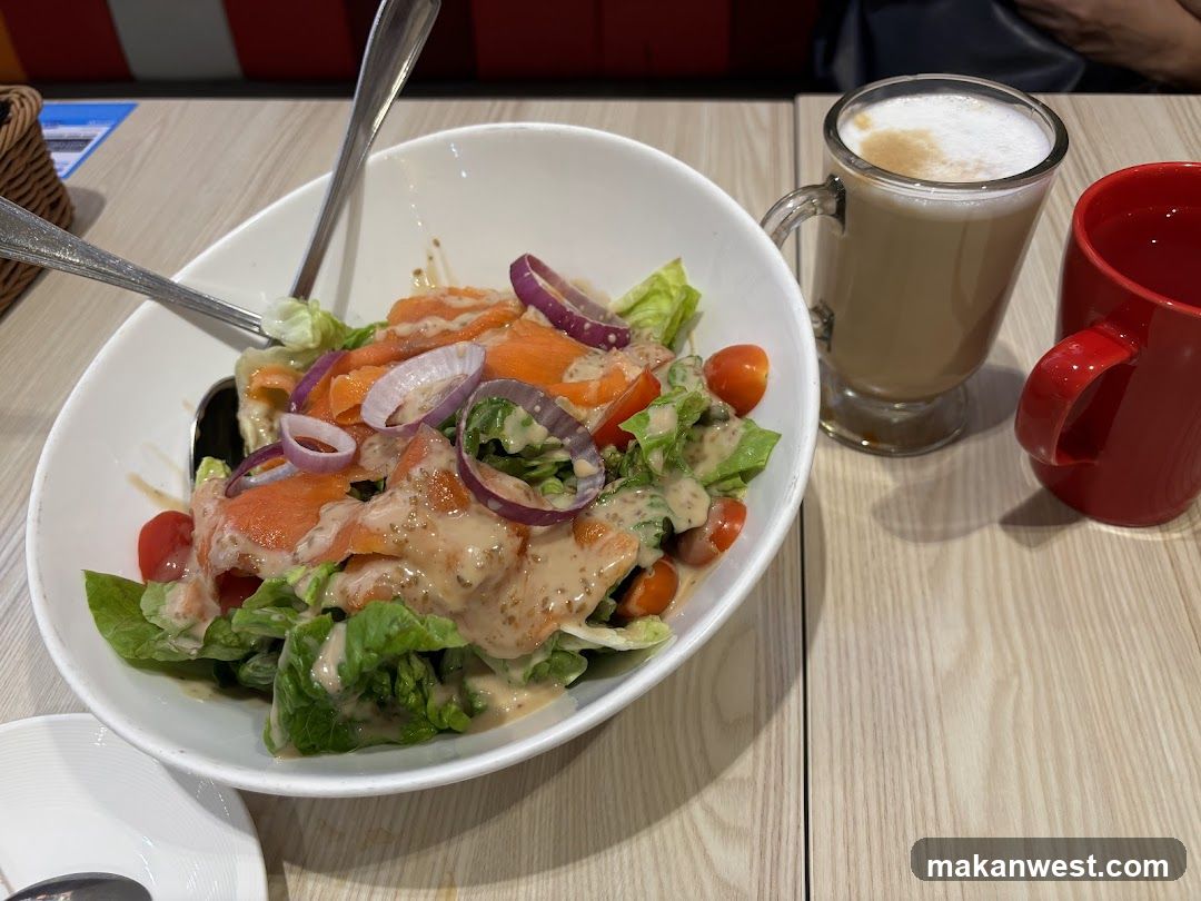 Salad with Salmon and Dressing