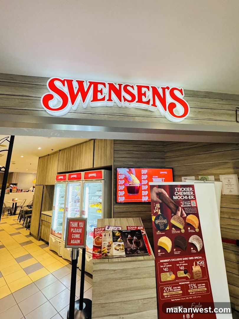 Swensen's Store Interior View