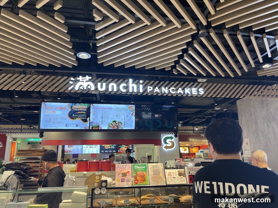 Munchi Pancakes Interior View