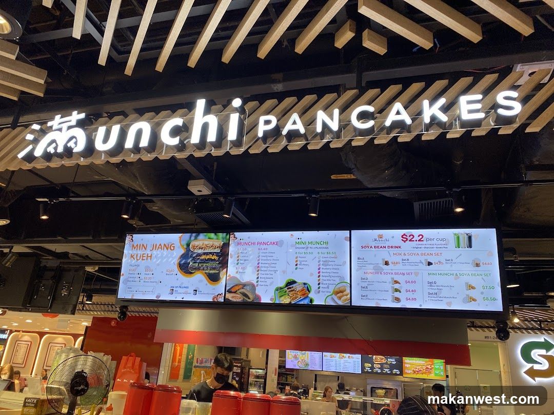 Munchi Pancakes Interior View