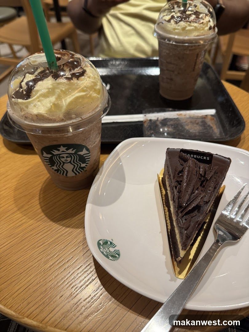 Starbucks Dessert and Drink Set