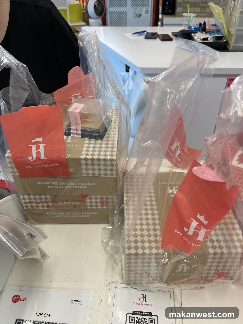 Jelly Hearts Takeout Bags