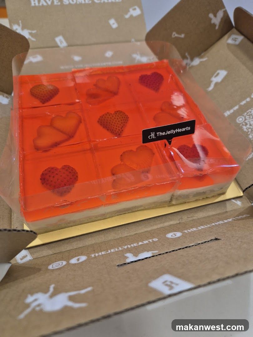 Jelly Heart Cake Box