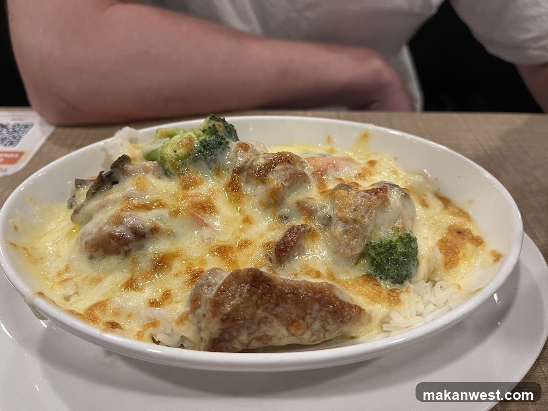 Cheesy Chicken and Broccoli Rice Bowl