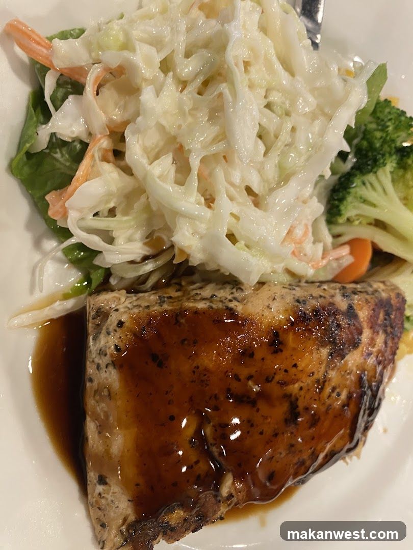 Grilled Fish with Coleslaw and Broccoli