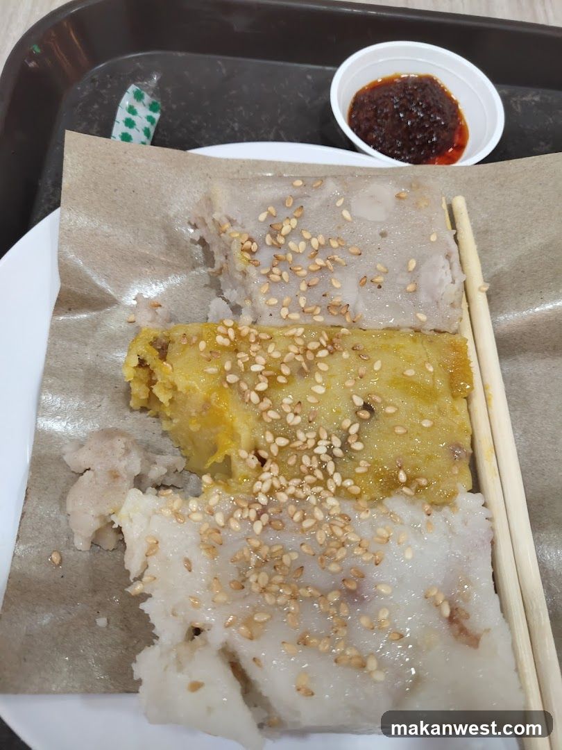 Steamed Rice Cake with Sesame Seeds