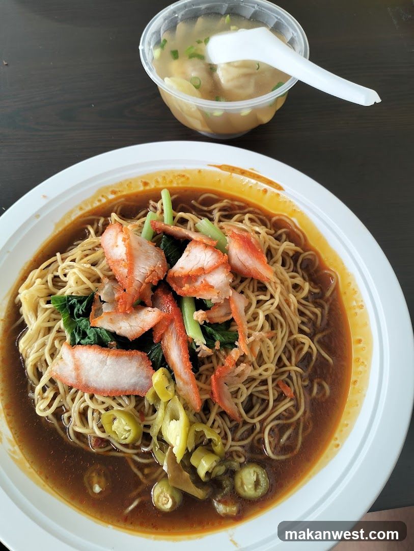 Noodle Bowl with Meat and Soup