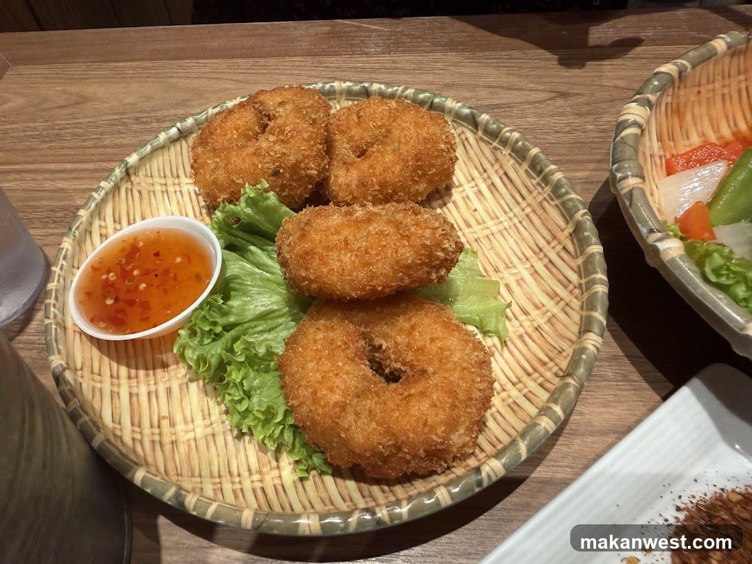 Fried Donuts with Chili Sauce