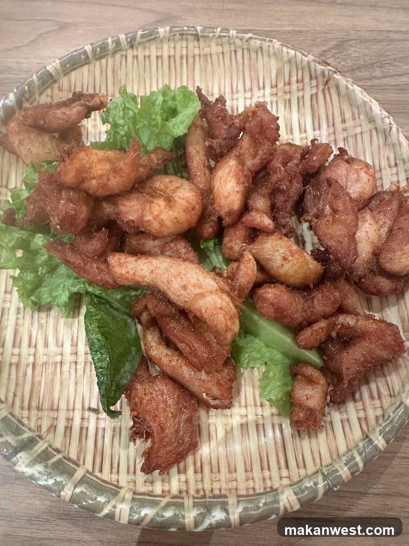 Fried Chicken with Lettuce