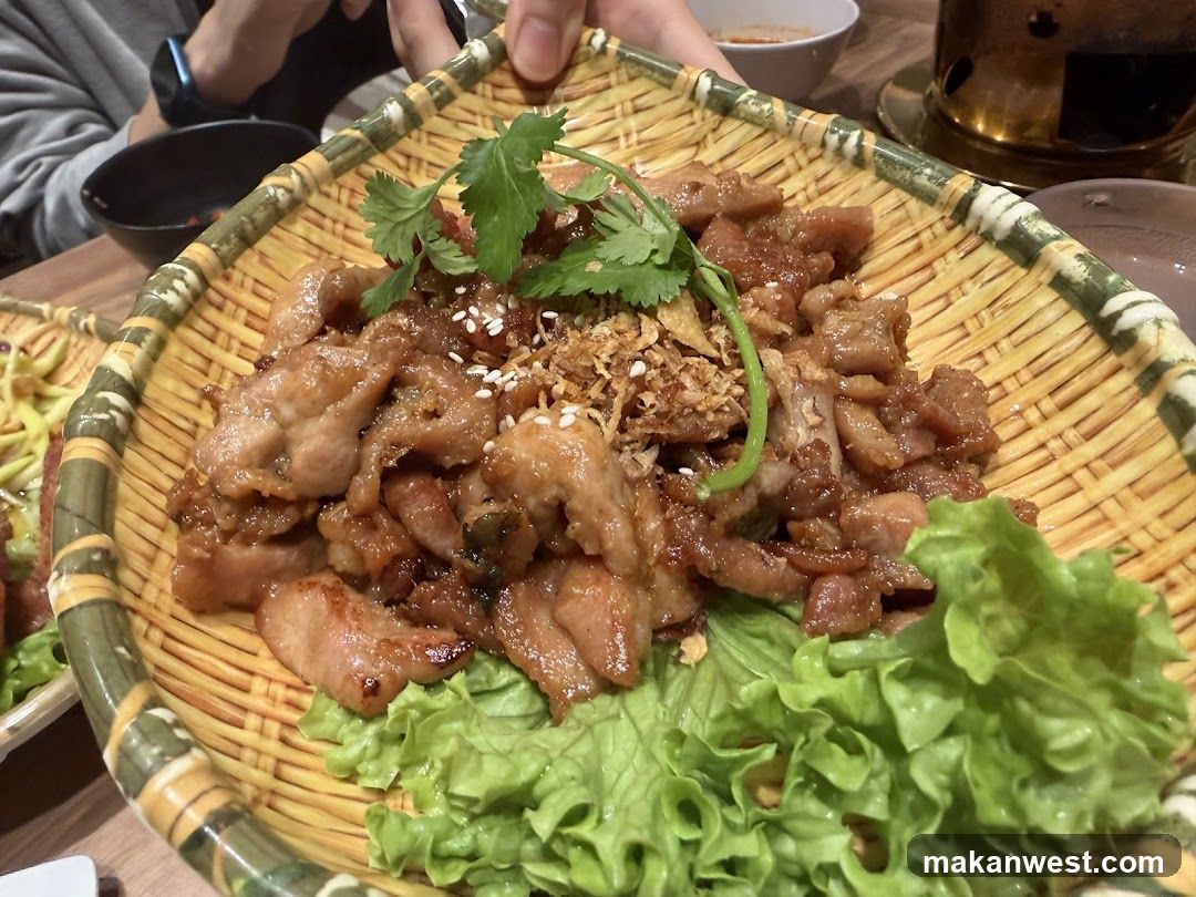 Grilled Pork Slices in Bamboo Basket