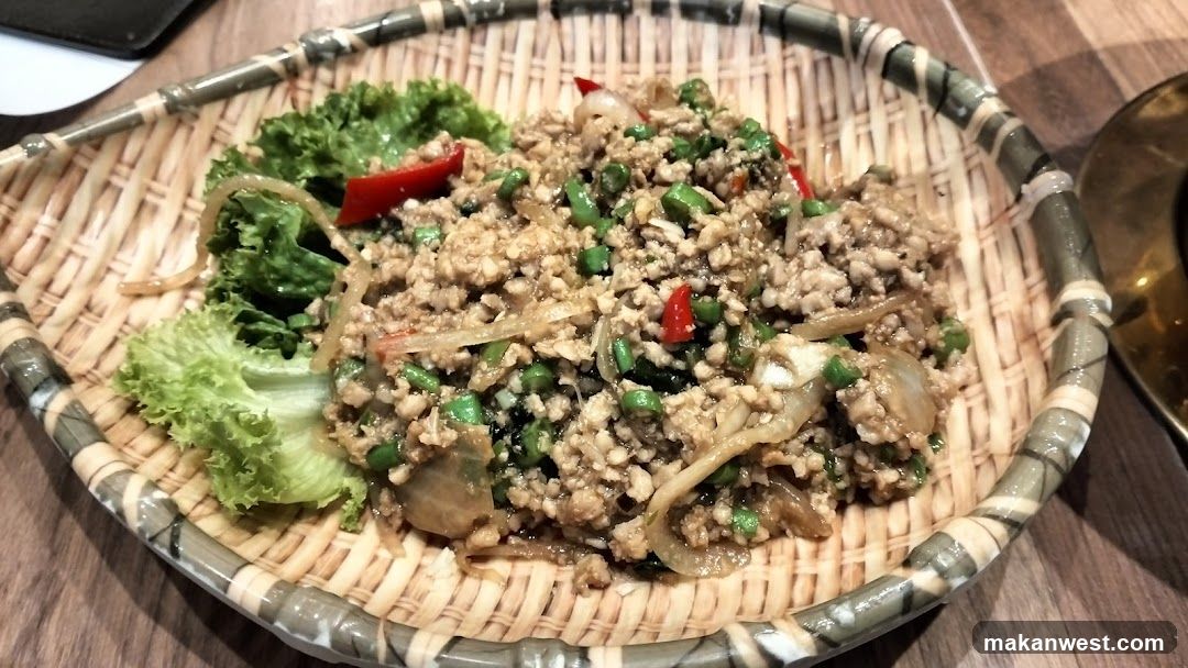 Stir-fried minced meat with vegetables