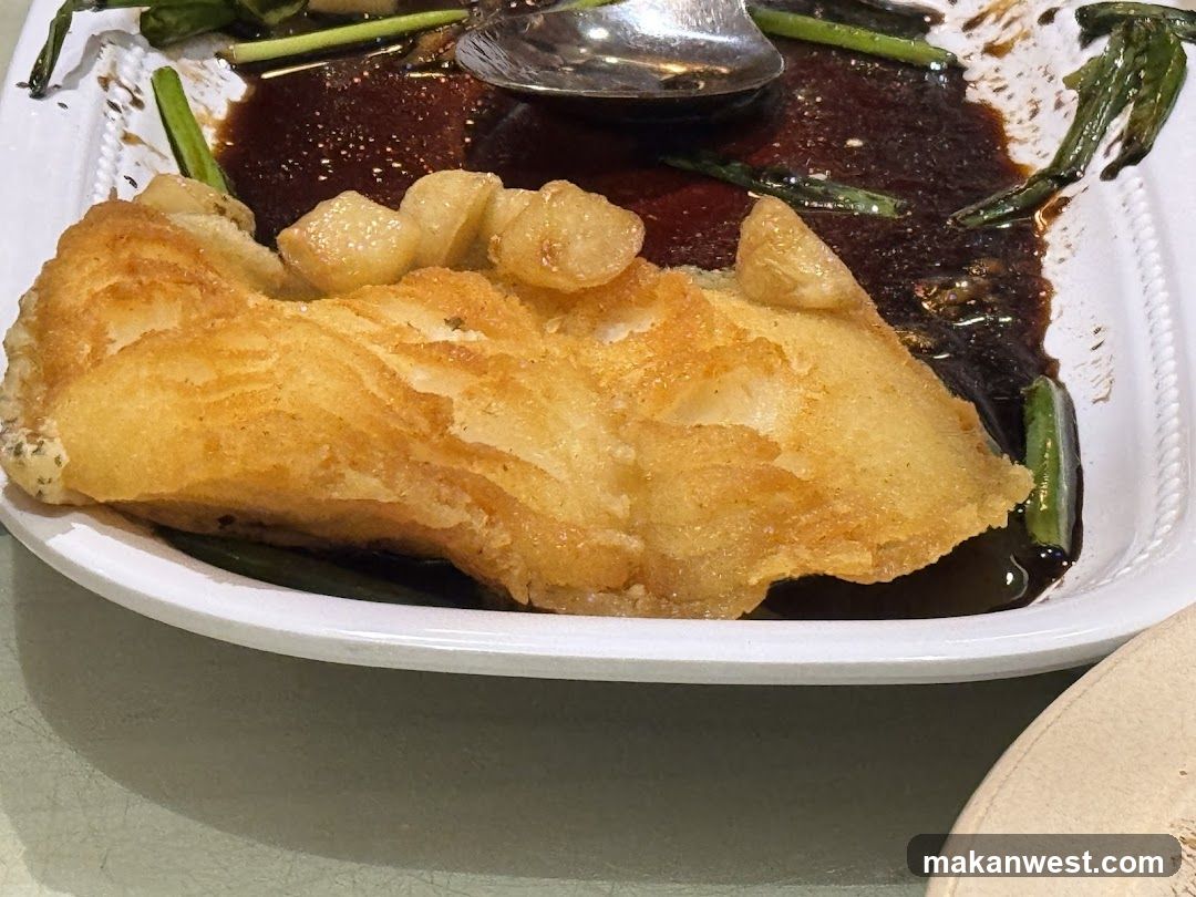 Fried Fish with Sauce and Vegetables