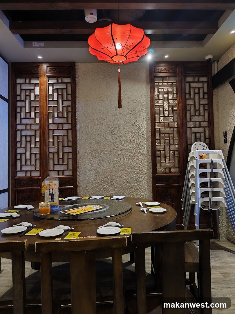Chinese Restaurant Interior