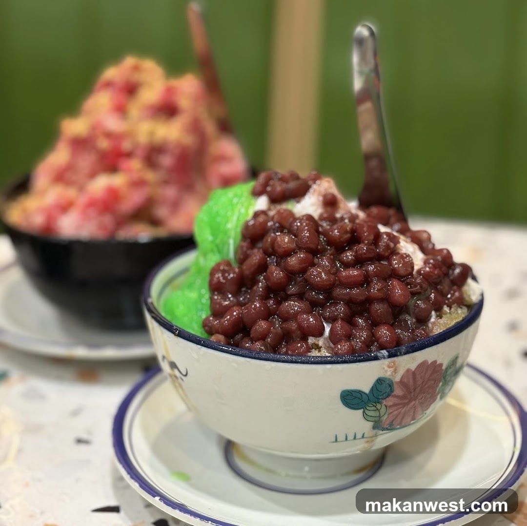 Dessert Bowls with Red Bean and Green Paste