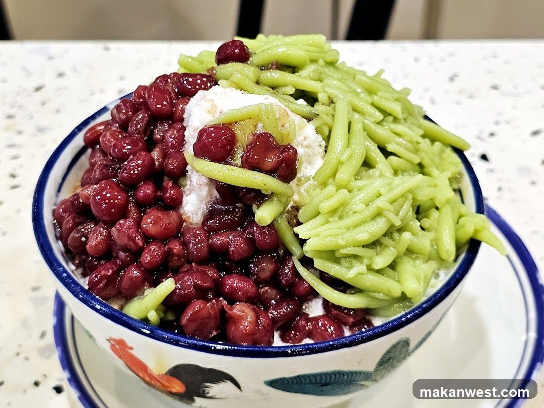 Dessert Bowl with Red Beans and Green Vermicelli
