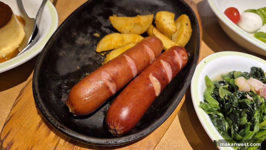 Sausages and Potatoes with Side Dishes