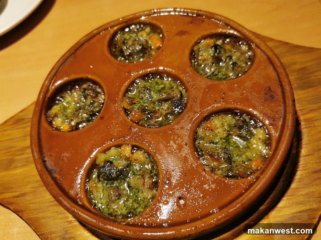 Mushroom and Herb Muffin in Clay Mold