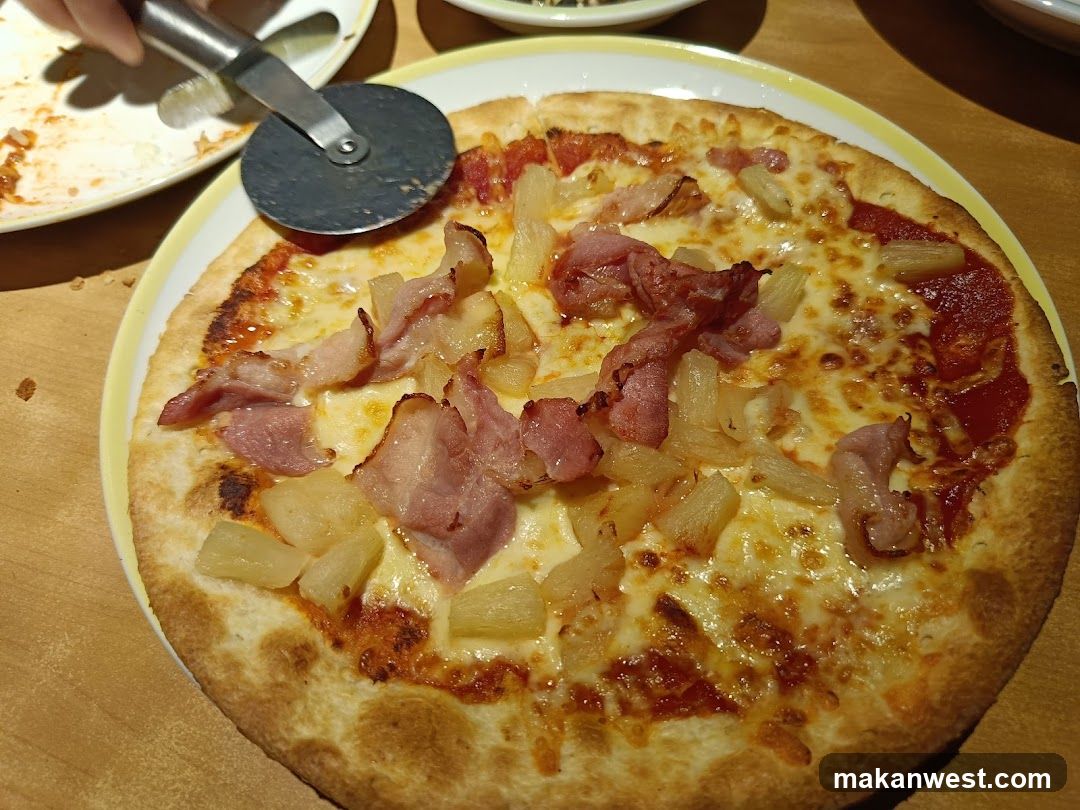 Pizza with Pineapple and Bacon