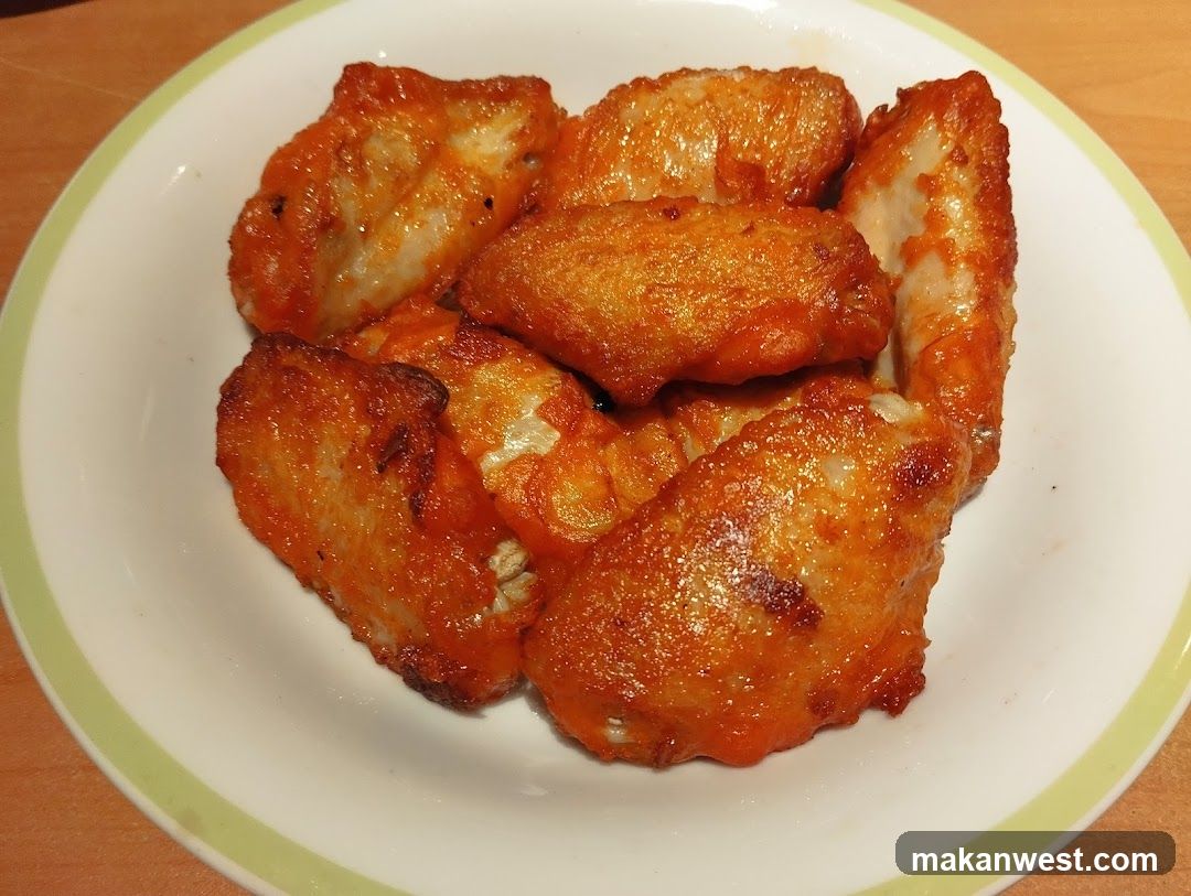 Bowl of Fried Chicken Wings
