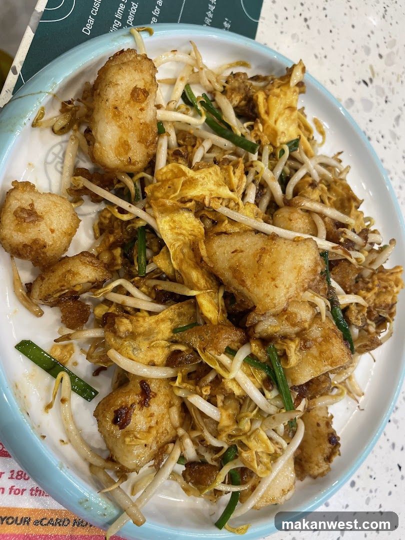Stir-fried Rice with Tofu and Bean Sprouts