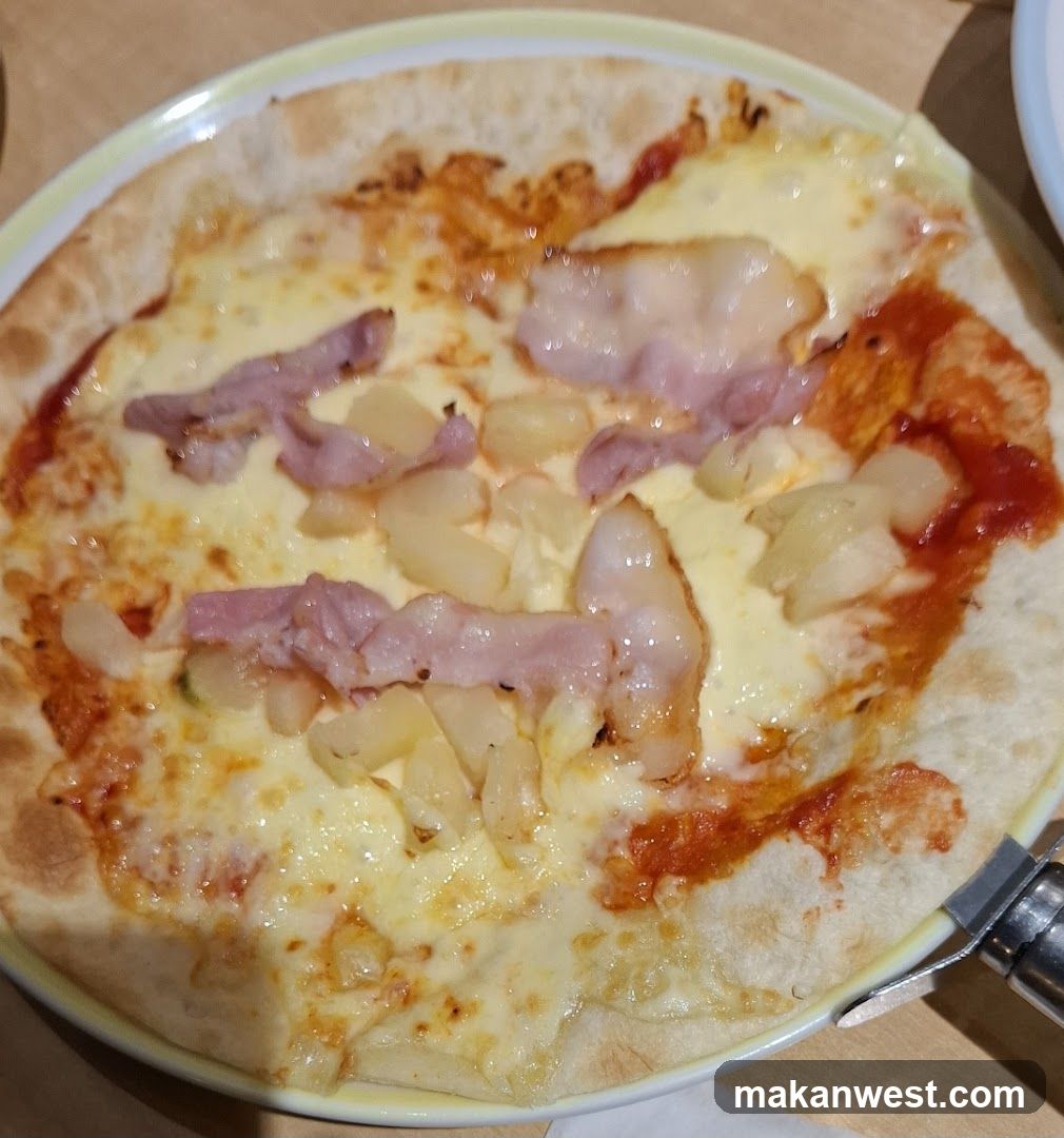 Pizza with Ham and Pineapple
