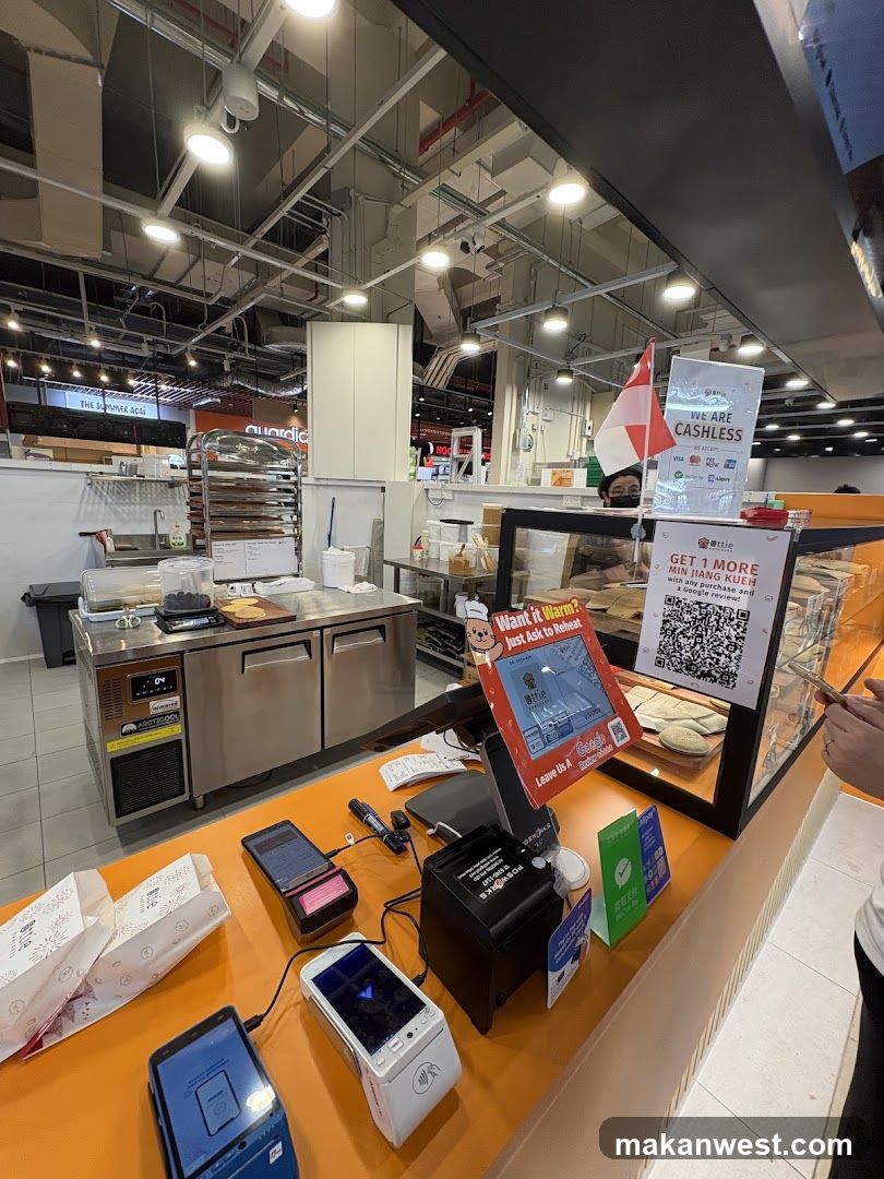 Cashless Payment Counter in Food Court