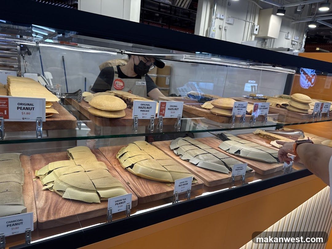 Pancake Display Case