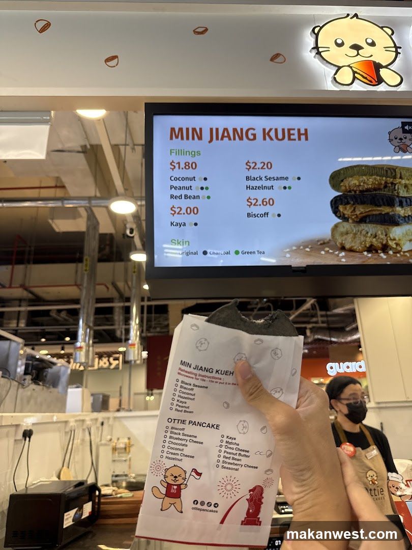 Min Jiang Kueh Menu Display and Packaging
