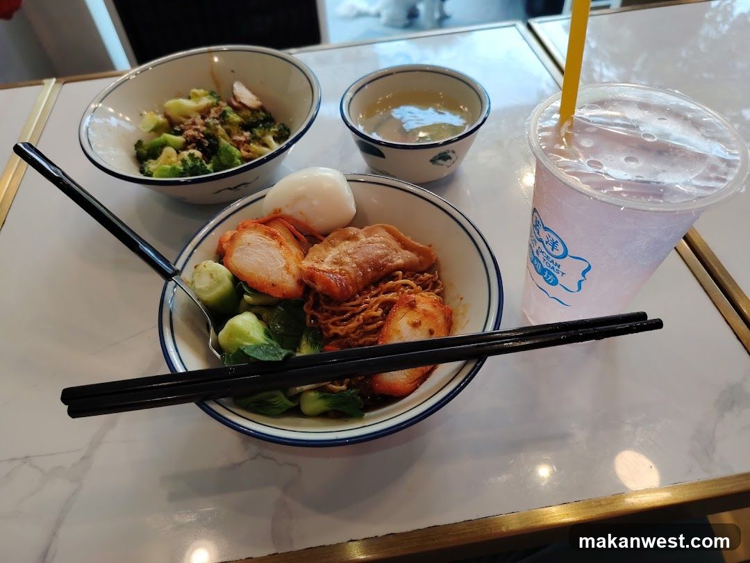 Noodle Meal with Drink