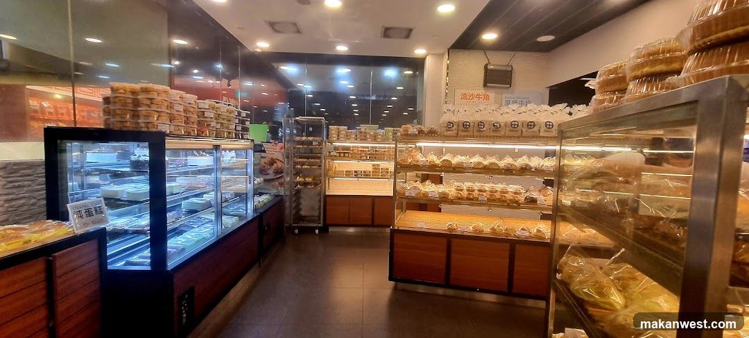 Bakery Interior Display