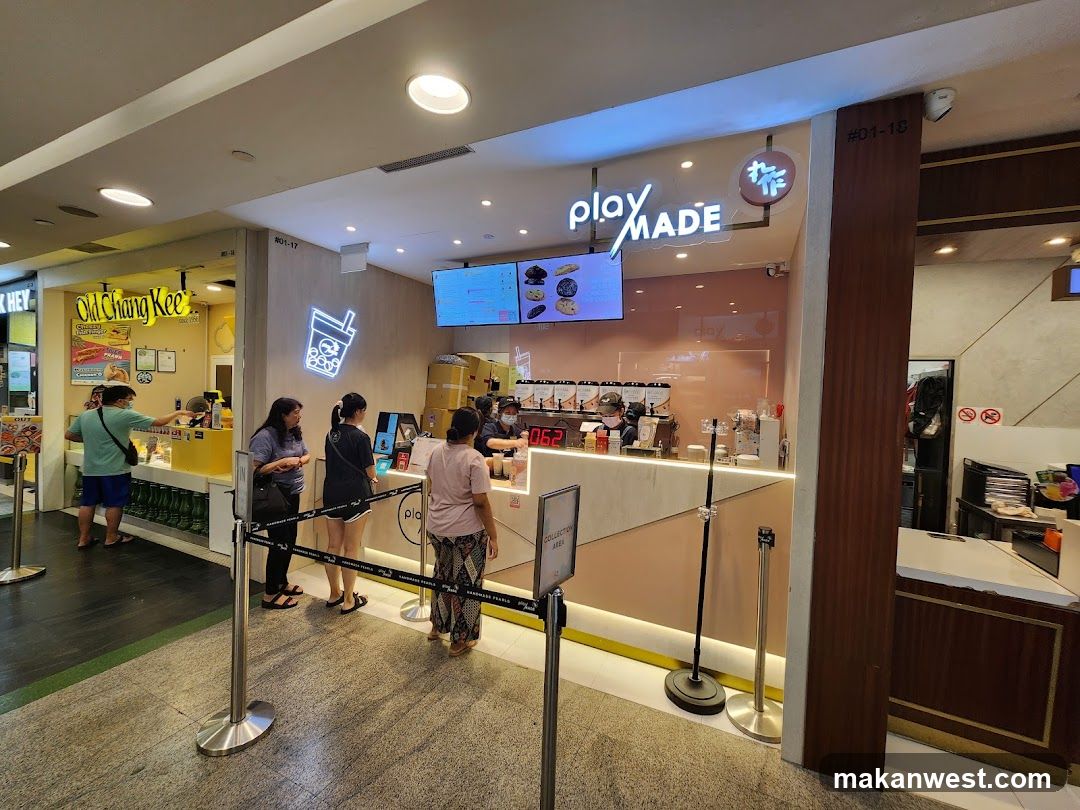 Food Court Scene