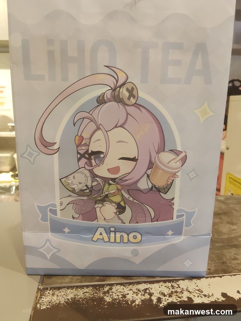 LIHO TEA Aino Merchandise Box