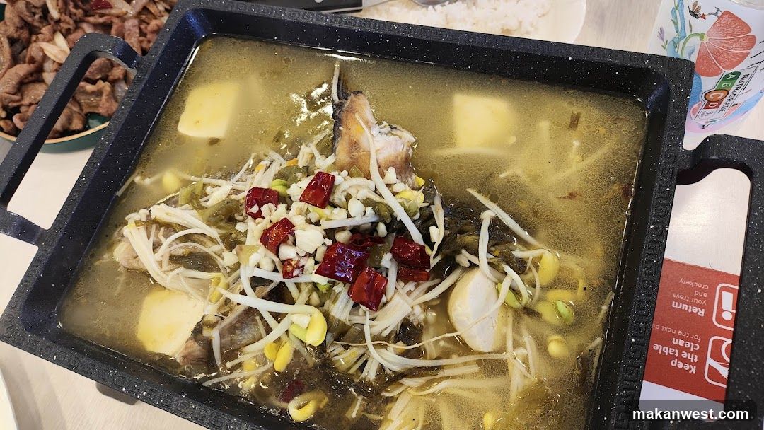 Stewed Fish with Vegetables and Chili