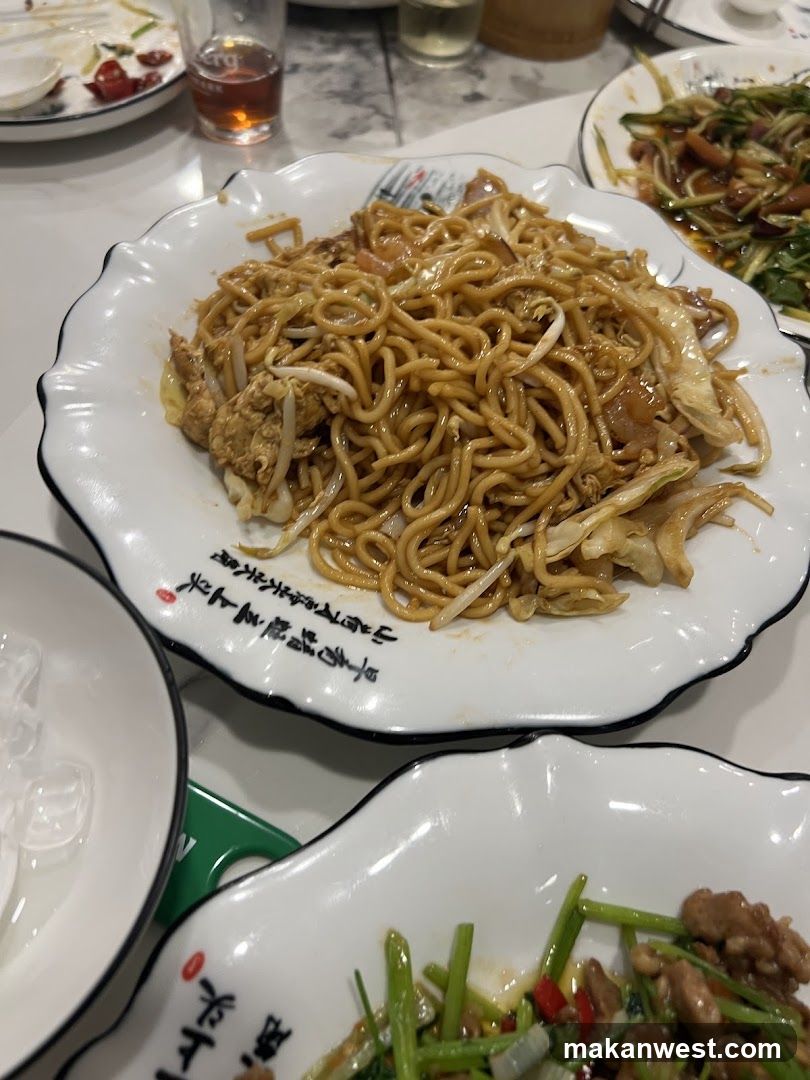 Chinese Noodles and Side Dishes