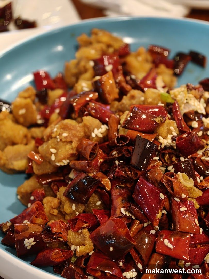 Spicy Stir-fried Chicken with Dried Chilies