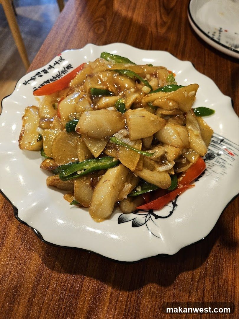 Stir-fried Noodles with Vegetables