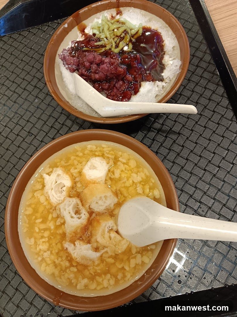 Dessert Bowls on Tray