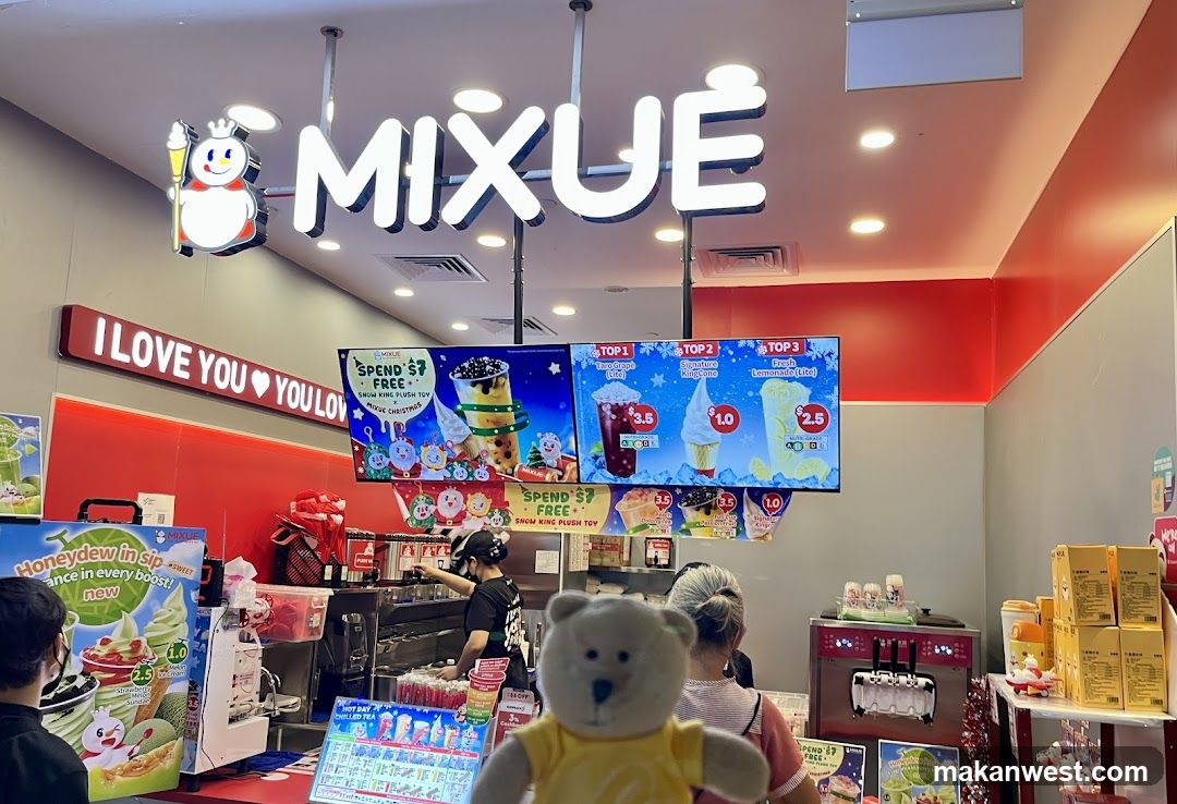 Mixue Ice Cream Shop Interior