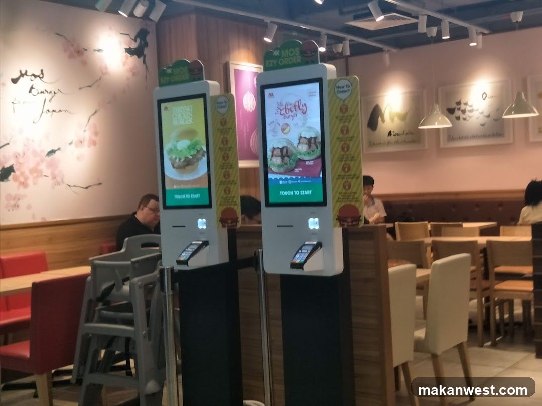 MOS EATY ORDER Kiosk in Restaurant Interior
