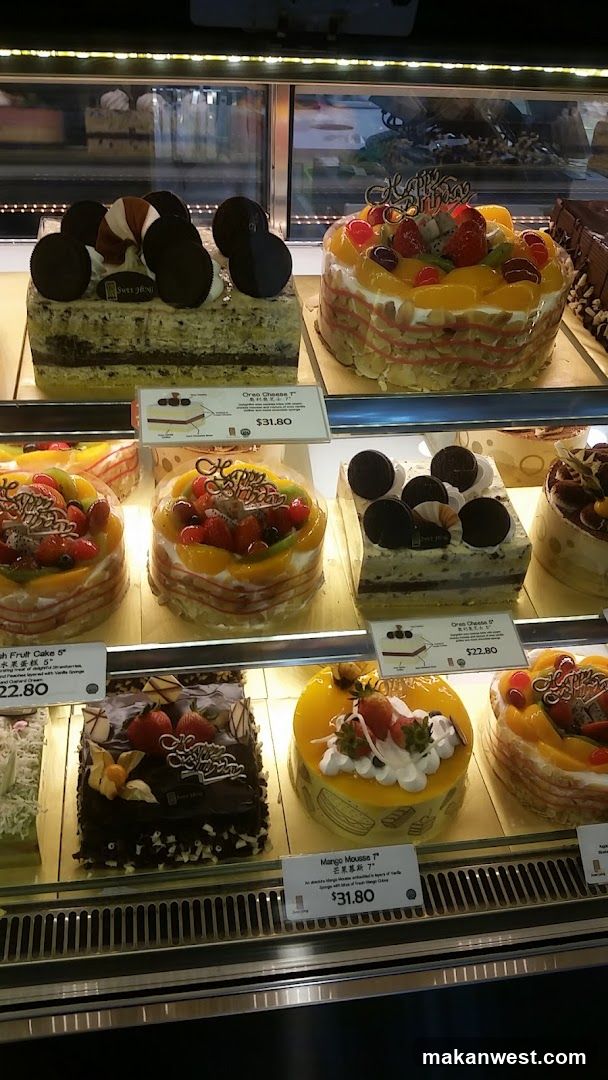 Cake Display Case