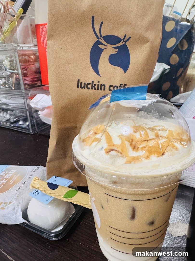 Luckin Coffee Iced Drink and Bag