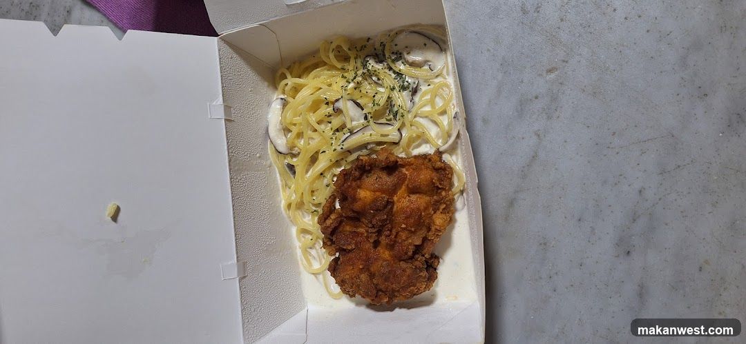 Fried Chicken and Pasta in Takeout Box