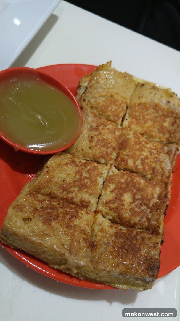 Fried Cakes with Sauce