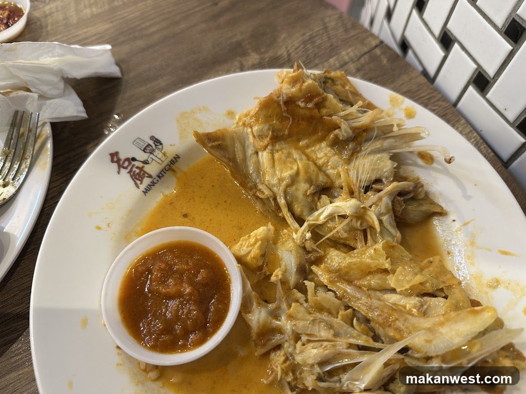 Chicken dish with sauce
