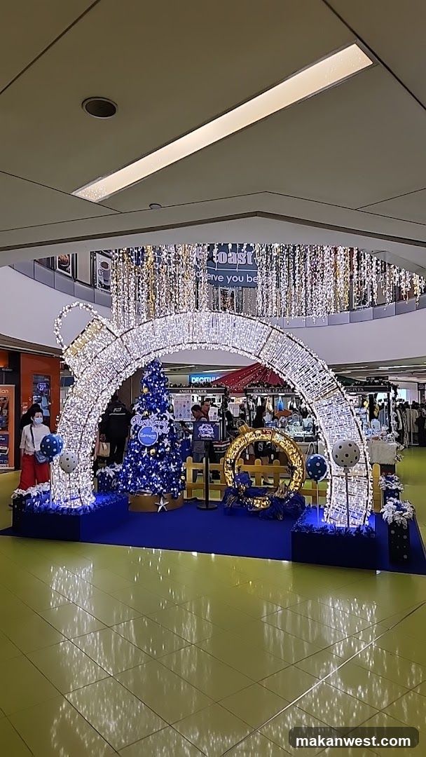 Christmas Decoration in Mall