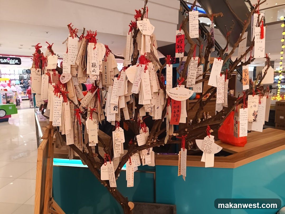 Wishing Tree Display