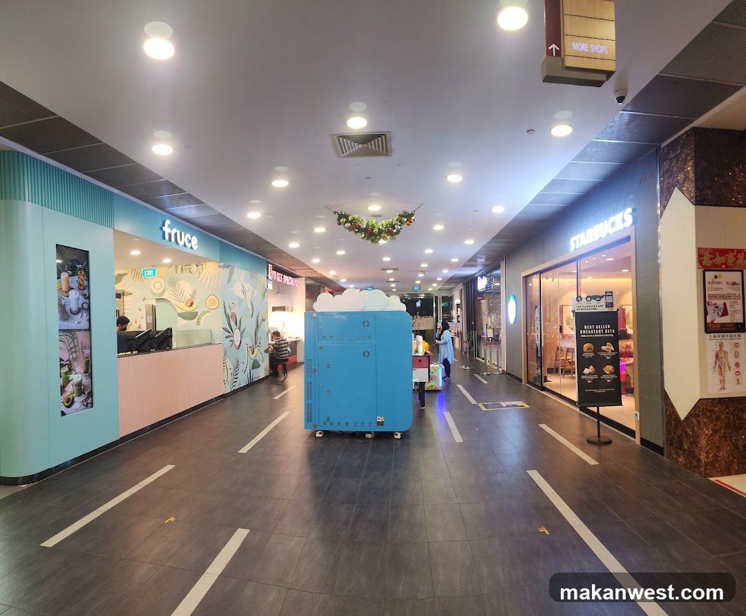 Shopping Corridor Interior