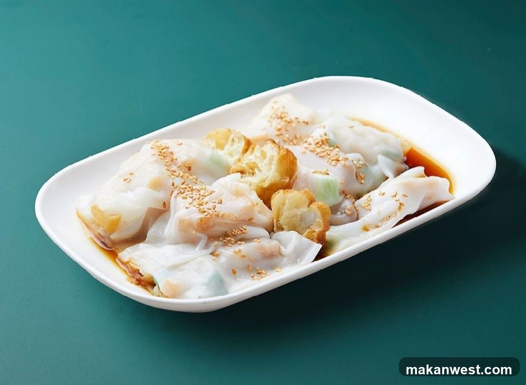 Steamed Rice Rolls with Fried Dough Stick