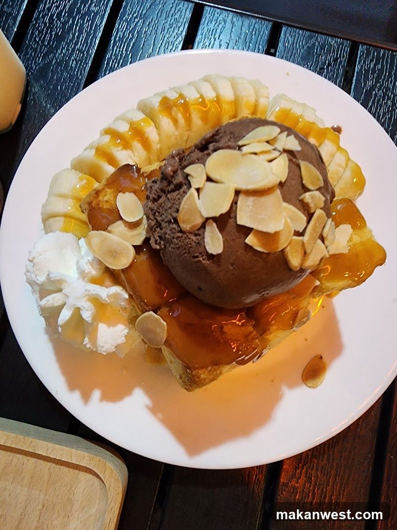 Banana Waffle with Ice Cream